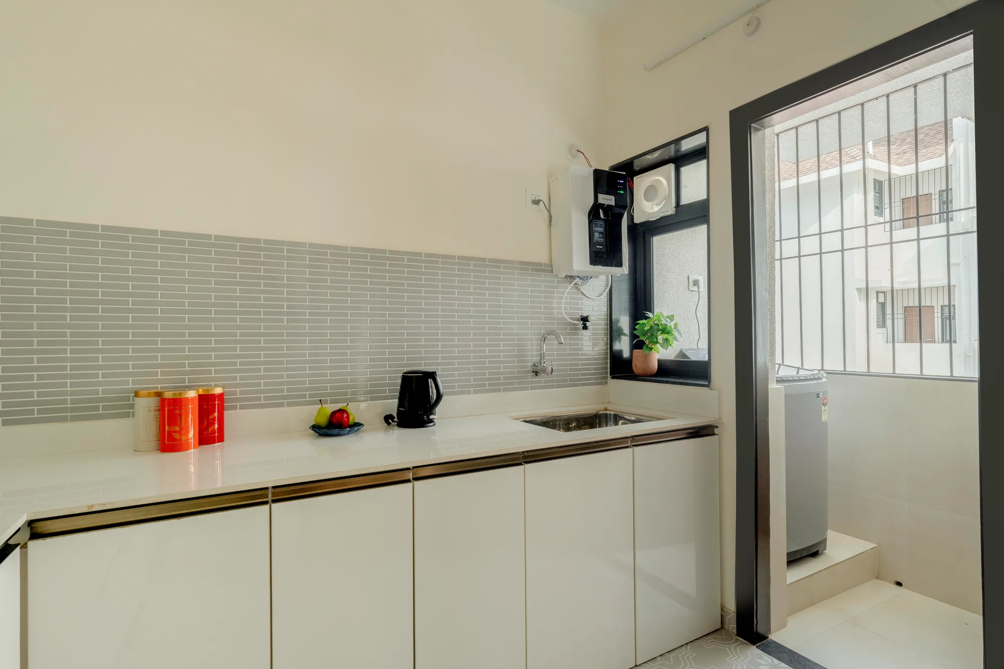 Pelican by @thekiwistays | 1BHK | Beach | Pool photo 21