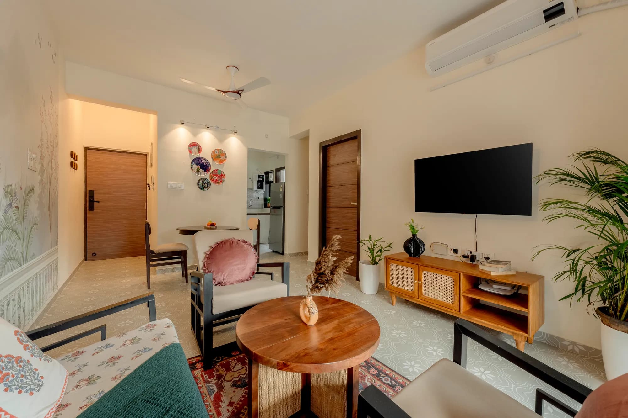 Pelican by @thekiwistays | 1BHK | Beach | Pool photo 29