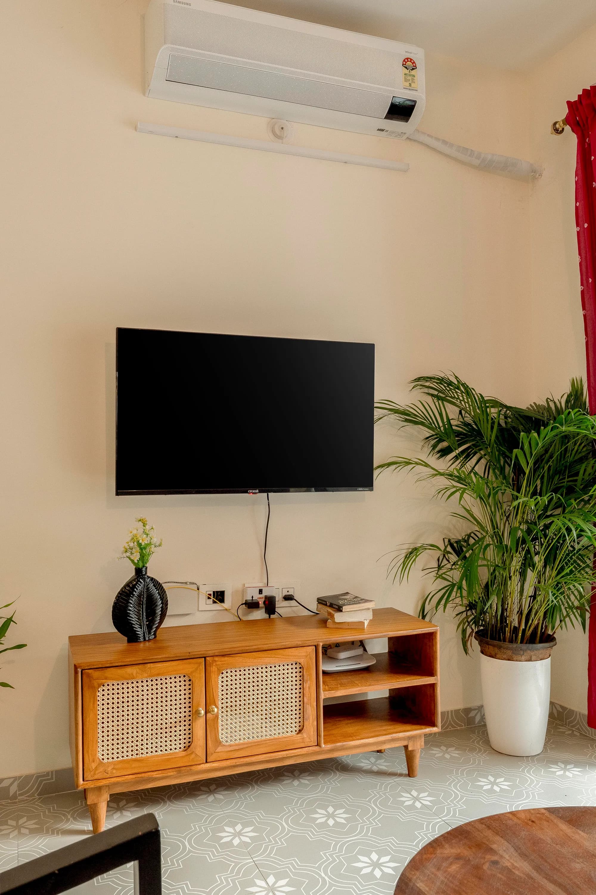 Pelican by @thekiwistays | 1BHK | Beach | Pool photo 35