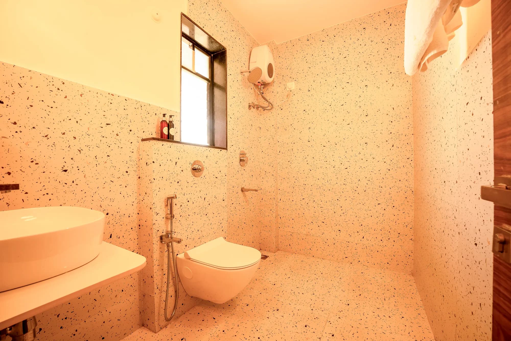 Green Goose | 1BHK | Nr. Beach by @thekiwistays photo 21