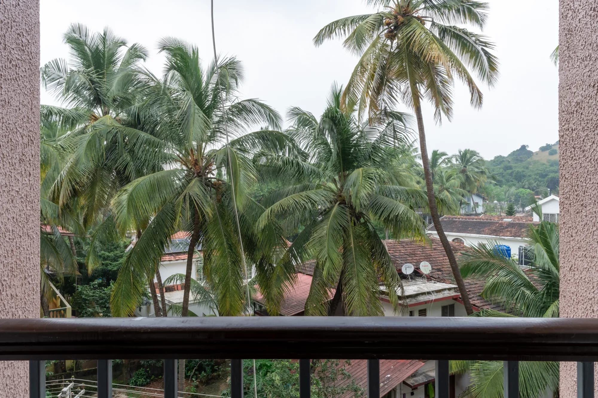 2BHK | Zero Airbnb Fee | Candy Shop | Beach | Baga photo 6