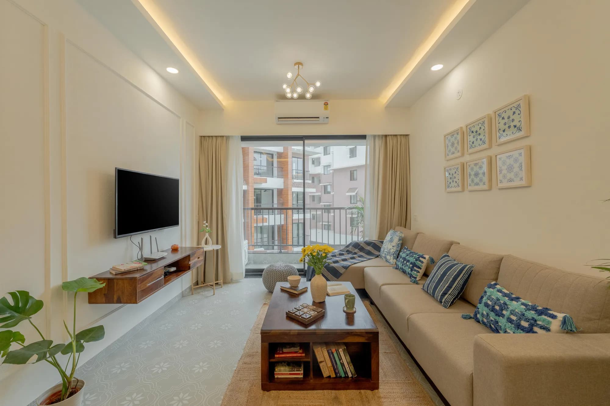 Mirage | 1BHK | Beach | Pool photo 5