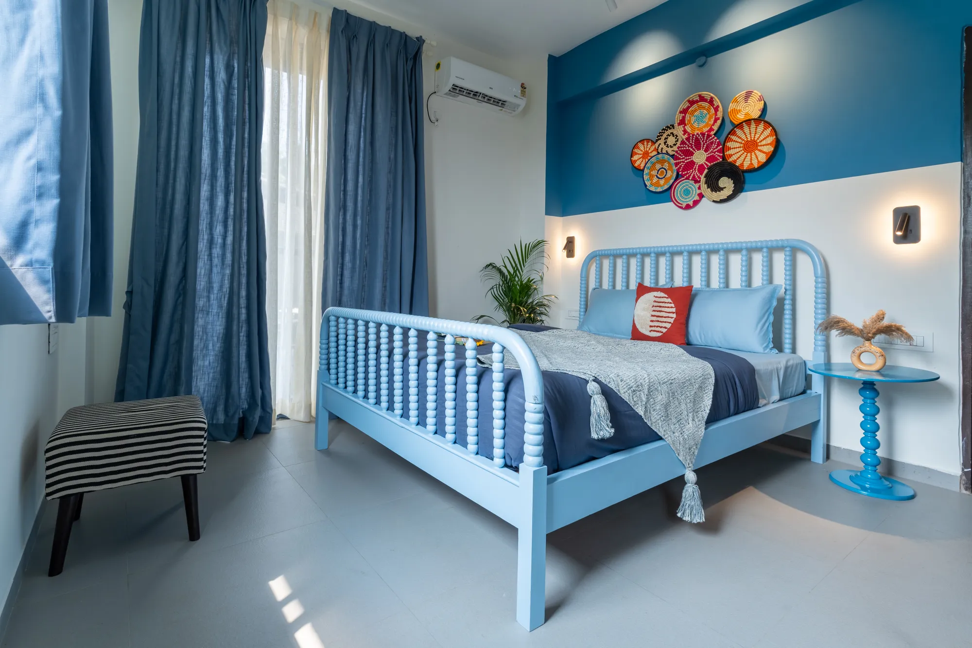 Vivid Vibes | 1BHK | Pool photo 2